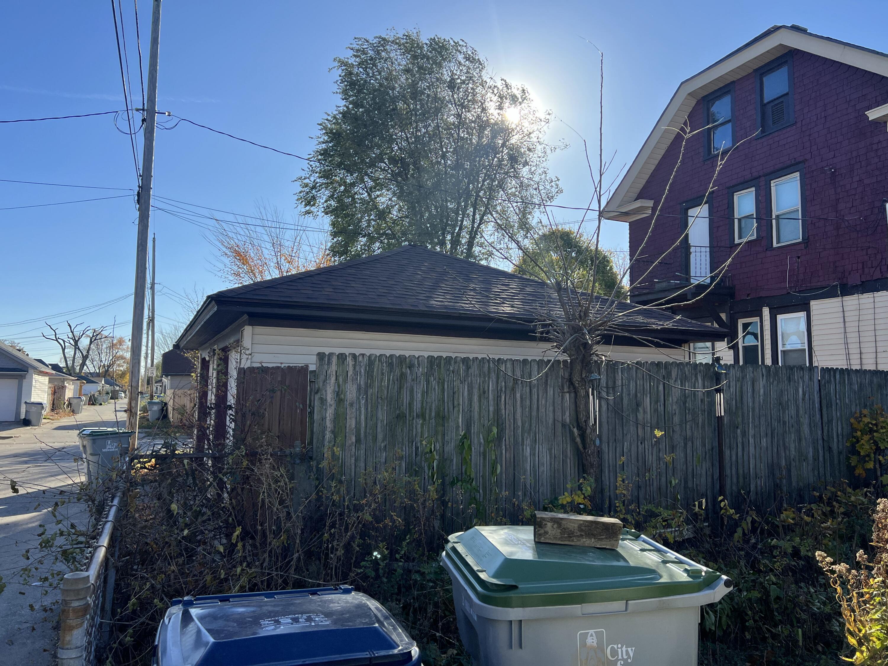 3002 North 40th Street, Unit 3004 Milwaukee, WI 53210 - Photo 152 of 160 IMG_5103