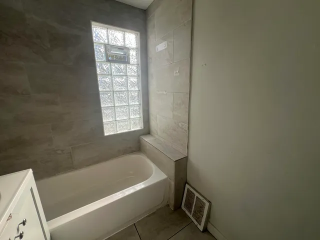 $189,900 | 3002 North 40th Street, Unit 3004, Milwaukee, WI 53210