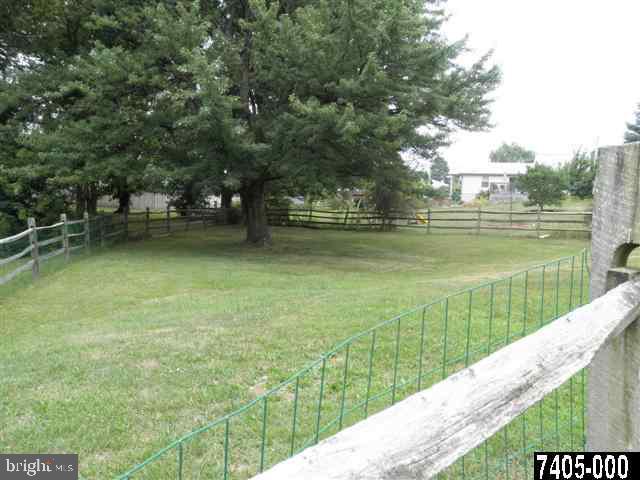26 Narrow Road Hanover, PA 17331 - Photo 15 of 16 Gallery Image 15