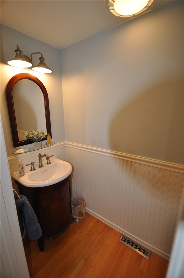 11 Southgate Road Hollis, NH 03049 - Photo 23 of 40