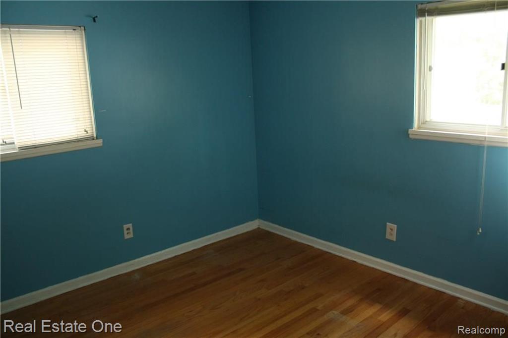 2633 Stephens Street Dearborn, MI 48124 - Photo 7 of 31