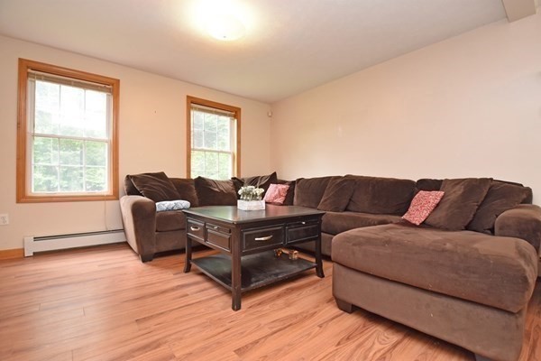 68 Old Princeton Road Hubbardston, MA 01452 - Photo 3 of 25 Gallery Image 3