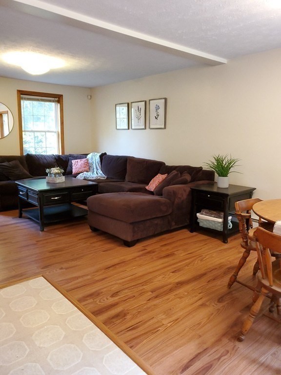 68 Old Princeton Road Hubbardston, MA 01452 - Photo 4 of 25 Gallery Image 4