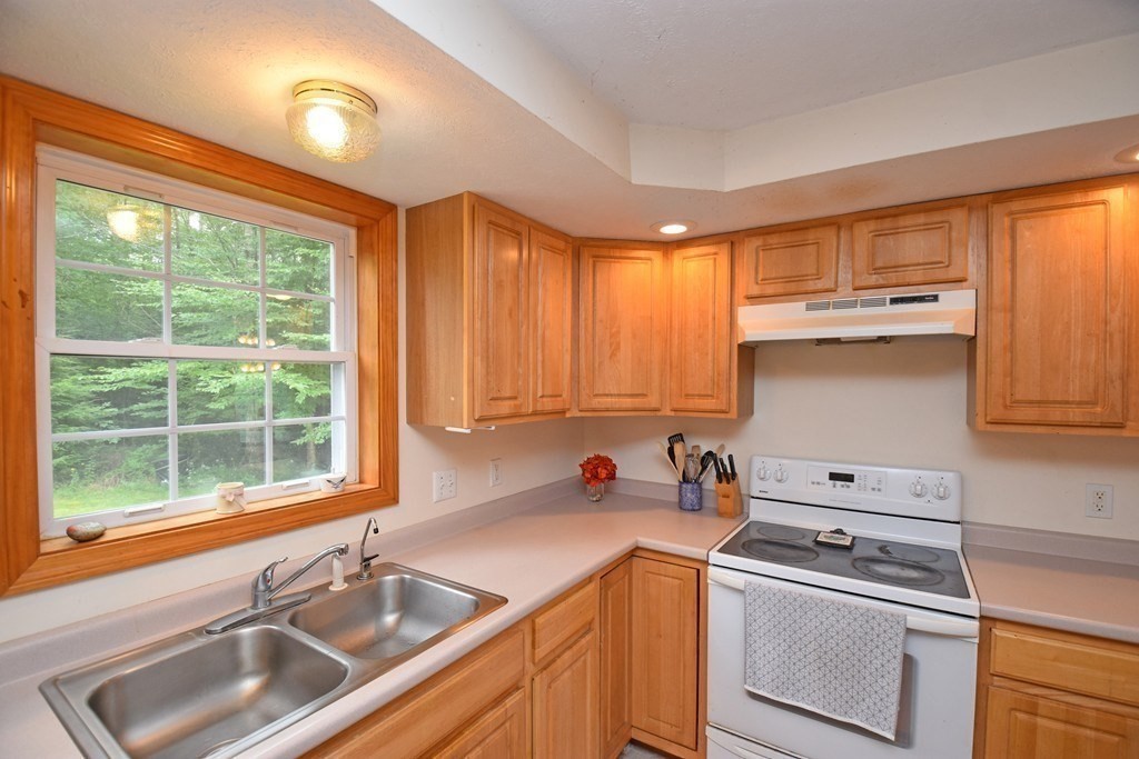 68 Old Princeton Road Hubbardston, MA 01452 - Photo 6 of 25 Gallery Image 6