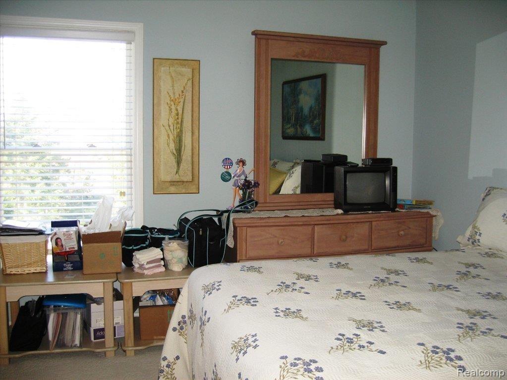 11162 Rivendell Court Pinckney, MI 48169 - Photo 22 of 25 Bedroom 4