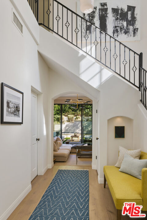 13439 Java Drive Los Angeles, CA 90210 - Photo 3 of 39