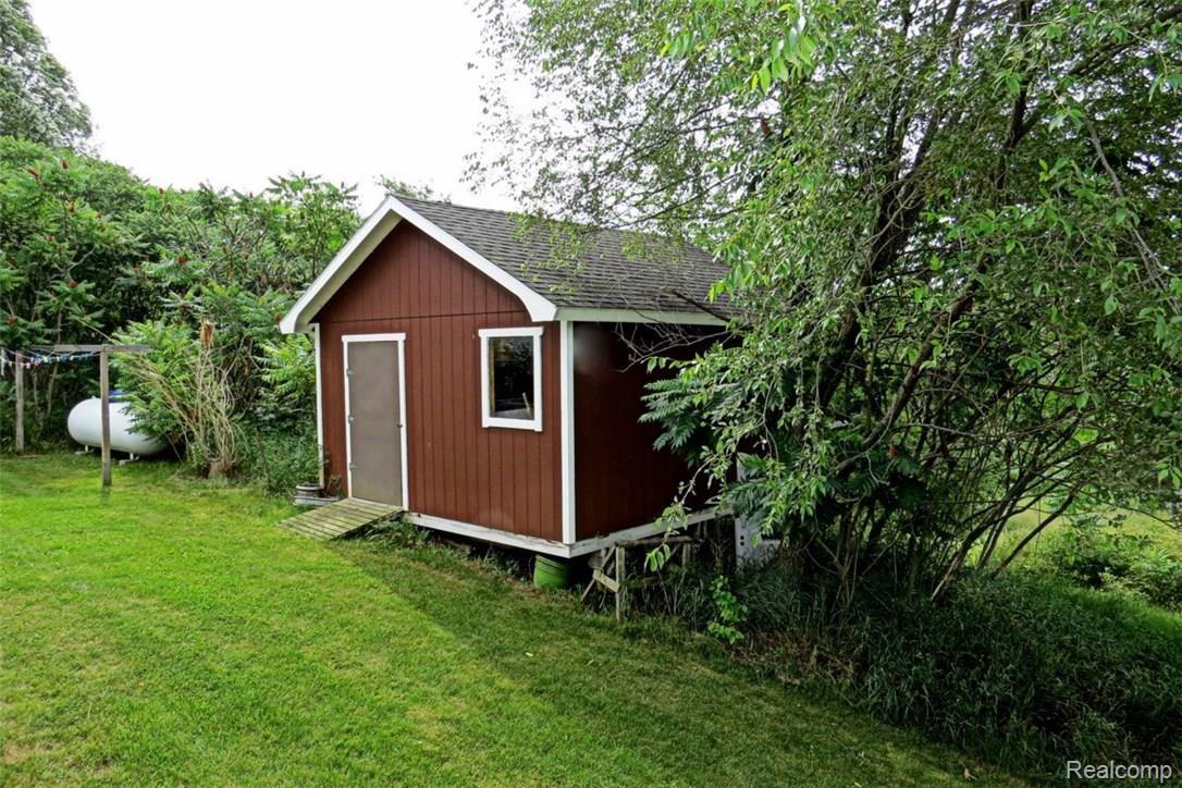 942 South Kern Road Fowlerville, MI 48836 - Photo 59 of 77 16x16 Custom Built Shed