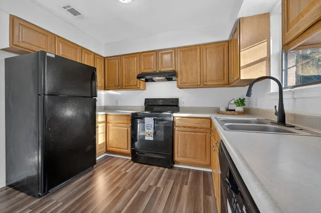 $229,000 | 552 Roberts Drive, DeFuniak Springs, FL 32433