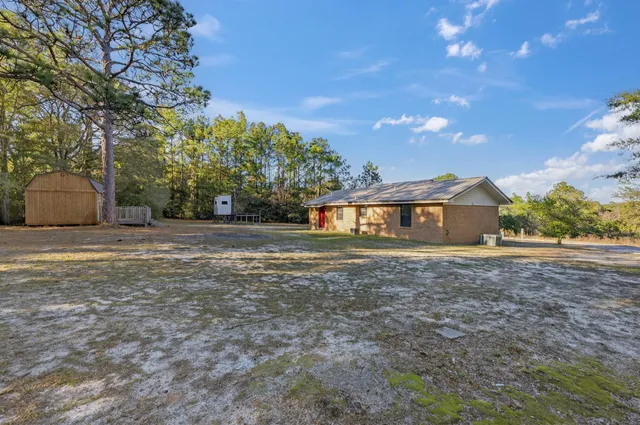 $229,000 | 552 Roberts Drive, DeFuniak Springs, FL 32433