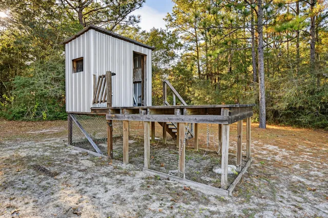 $229,000 | 552 Roberts Drive, DeFuniak Springs, FL 32433