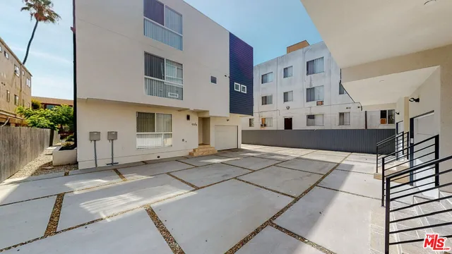 a view of living room