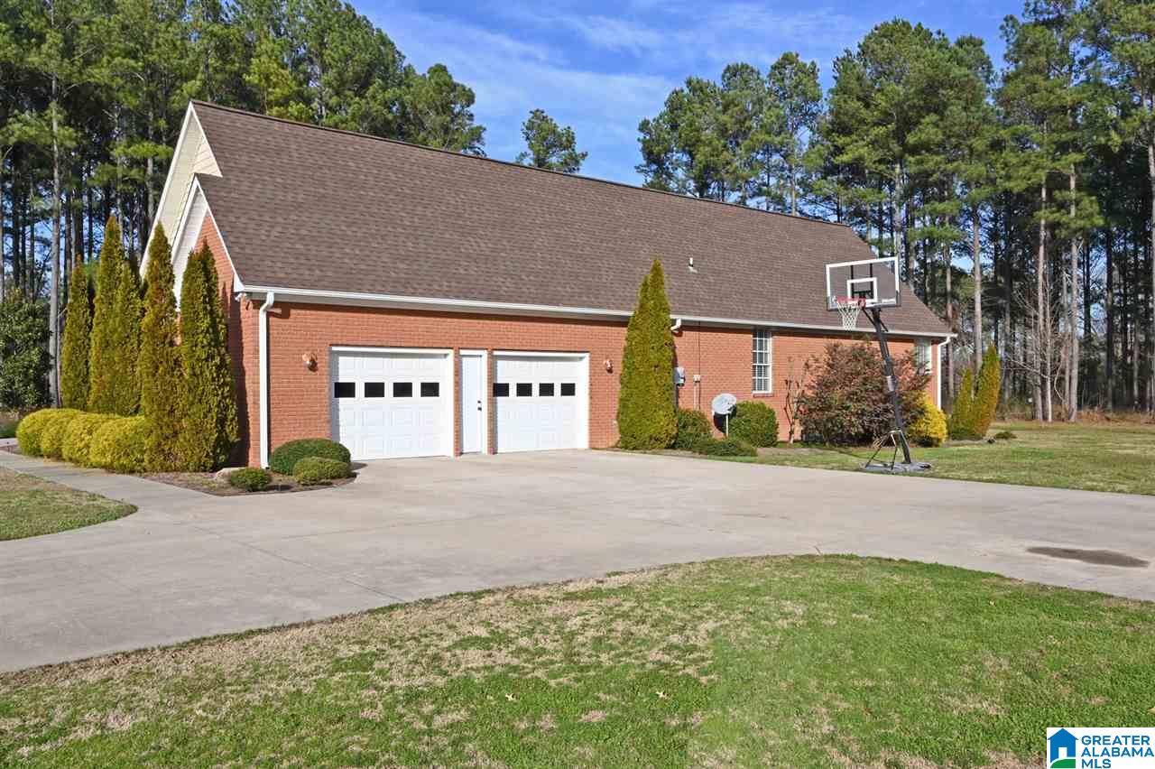 81 Eastview Boulevard Cullman, AL 35057 - Photo 3 of 31