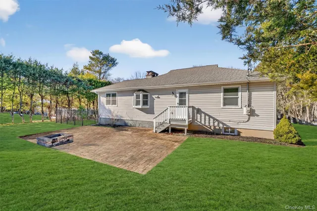 $749,000 | 1166 Hunterbrook Road, Yorktown Heights, NY 10598