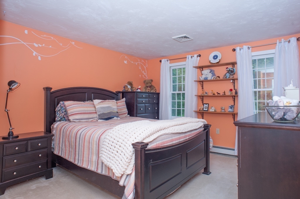 13 King Philip Path Mendon, MA 01756 - Photo 26 of 38
