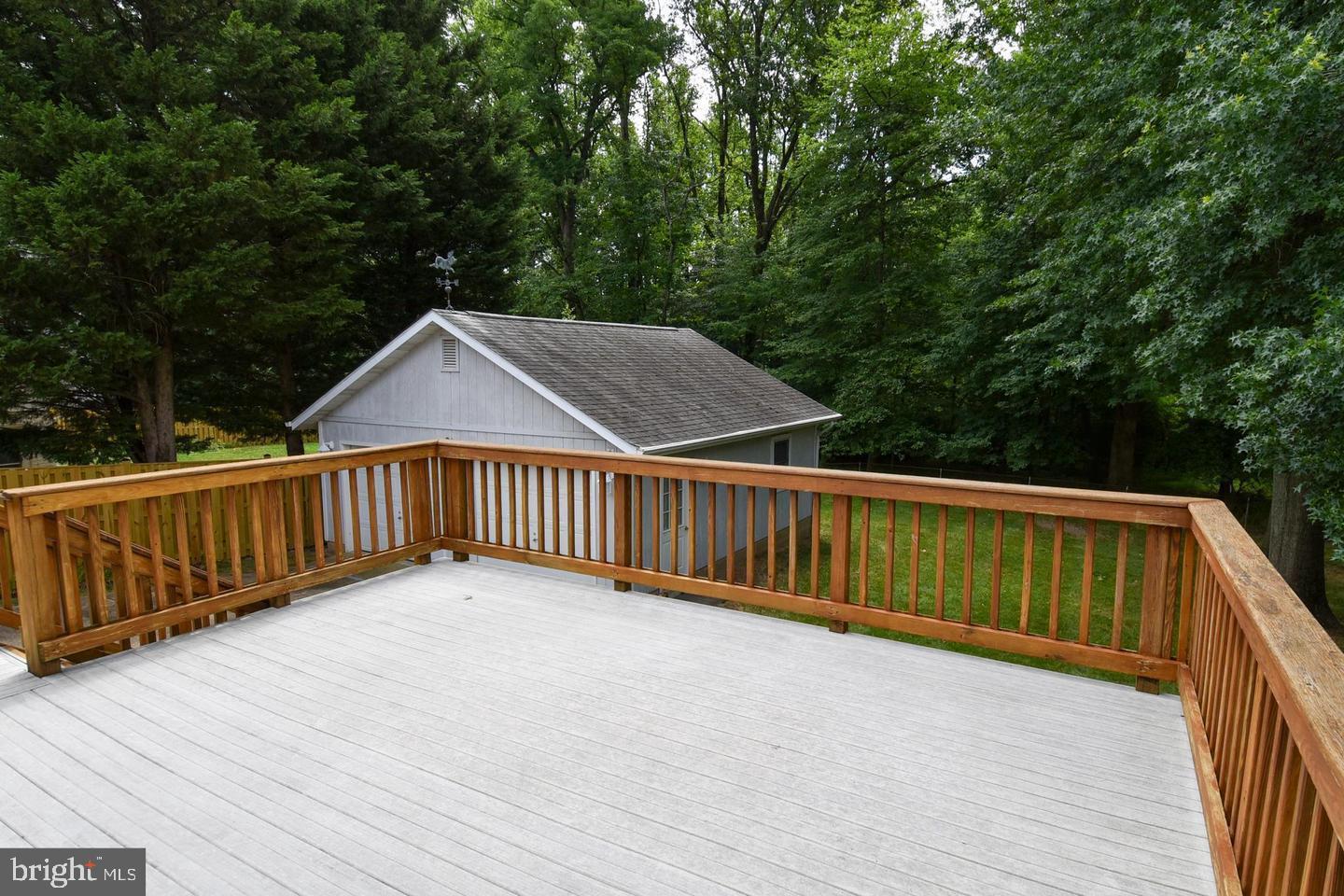 606 Kingsley Road Southwest Vienna, VA 22180 - Photo 40 of 45