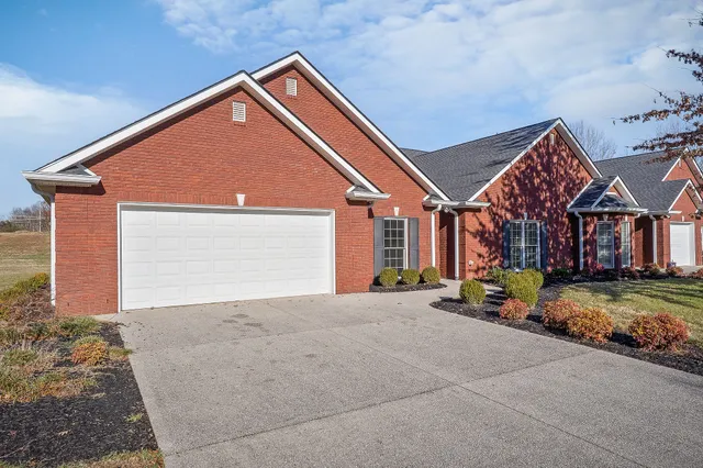 $2,500 | 237 Hickory Court, McMinnville, TN 37110