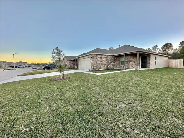 $1,800 | 270 Cumberland Forest Drive, Magnolia, TX 77354
