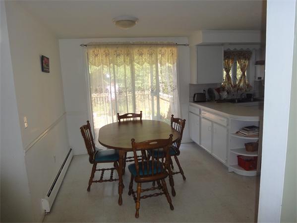 14 Hampden Road East Longmeadow, MA 01028 - Photo 4 of 20 Gallery Image 4