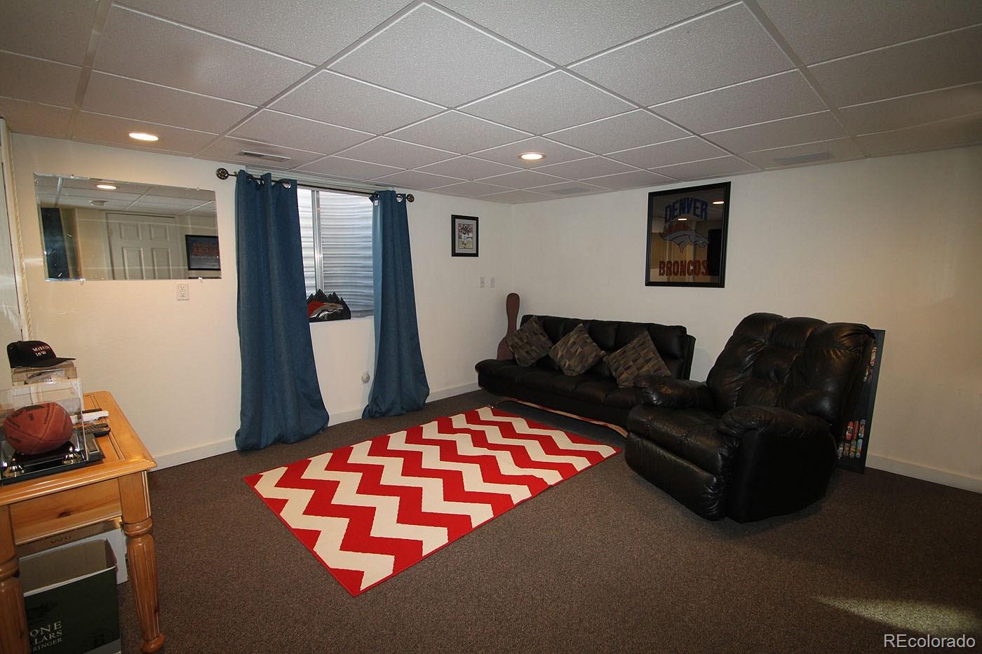 9972 Strathfield Lane Highlands Ranch, CO 80126 - Photo 20 of 26 Gallery Image 20