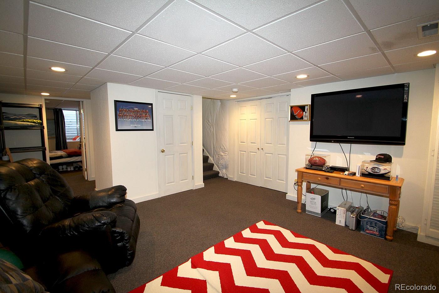 9972 Strathfield Lane Highlands Ranch, CO 80126 - Photo 21 of 26 Gallery Image 21