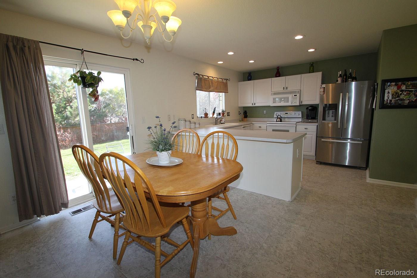 9972 Strathfield Lane Highlands Ranch, CO 80126 - Photo 5 of 26 Gallery Image 5
