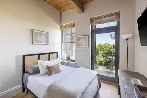 $7,300,000 | 15 Church Street, Unit PH402 PH402, Sag Harbor, NY 11963