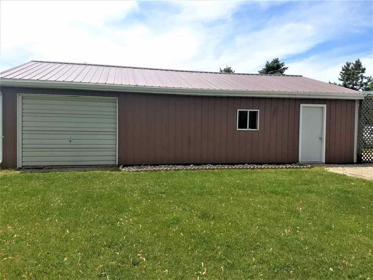 2743 West Fremont Road Shepherd, MI 48883 - Photo 6 of 27 1862534-5.JPG