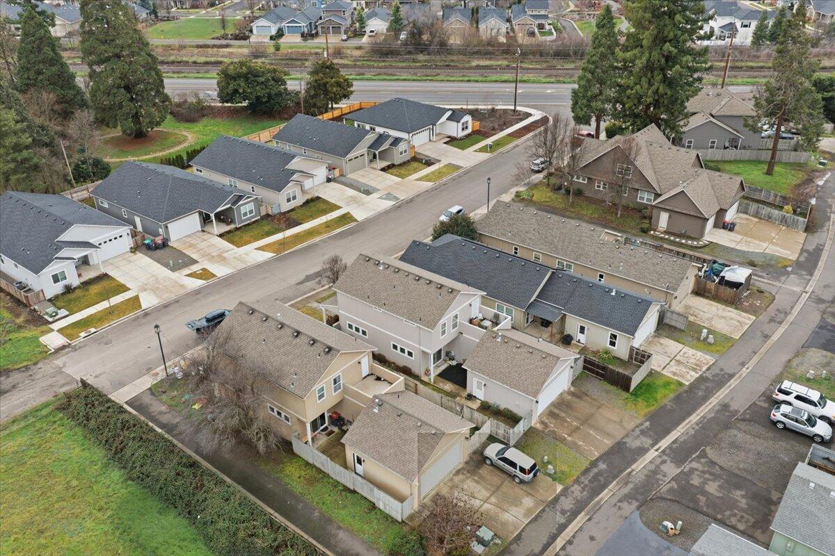 369 Cascade Drive Central Point, OR 97502 - Photo 40 of 42 360_Cascade_40