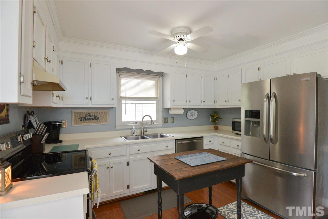 131 Sandy Ridge Road Dunn, NC 28334 - Photo 11 of 30 Gallery Image 11