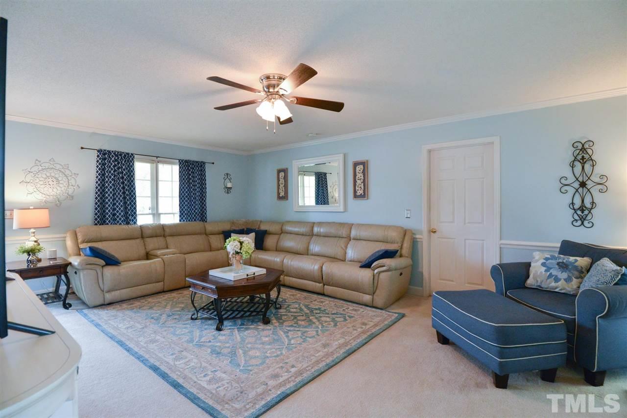 131 Sandy Ridge Road Dunn, NC 28334 - Photo 7 of 30 Gallery Image 7