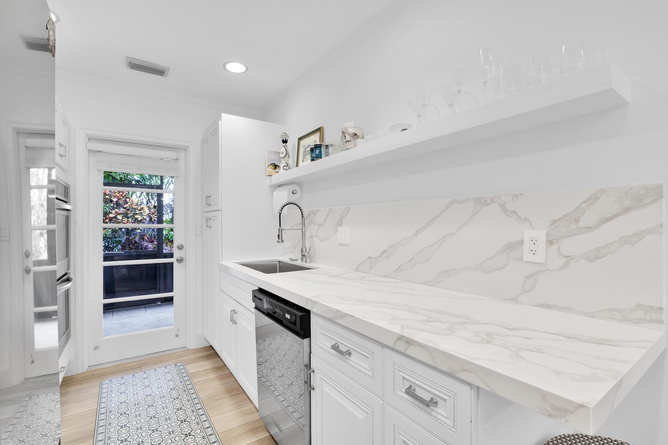 770 East Camino, Unit 30 Boca Raton, FL 33432 - Photo 12 of 43 Kitchen