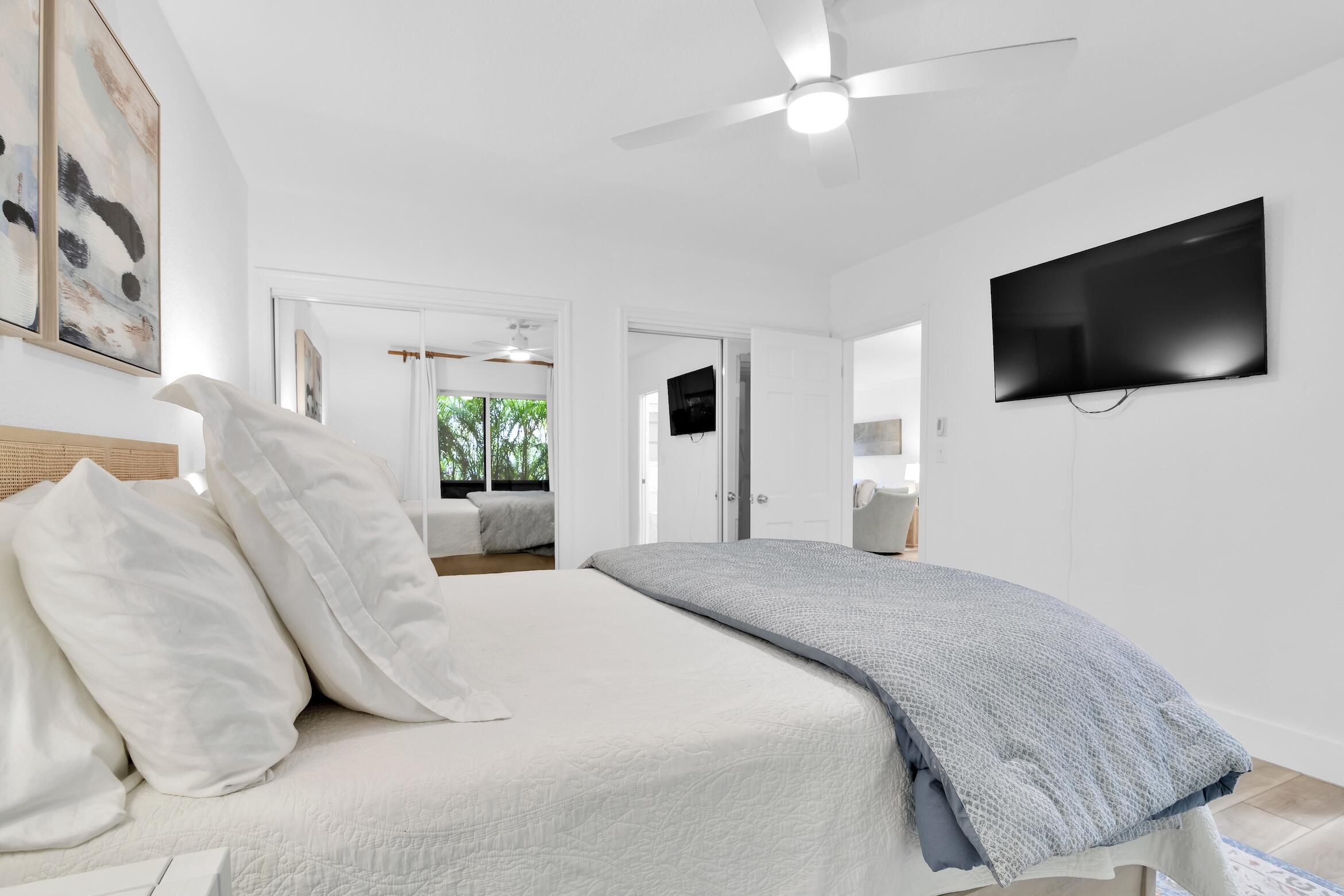 770 East Camino, Unit 30 Boca Raton, FL 33432 - Photo 16 of 43 Primary Bedroom