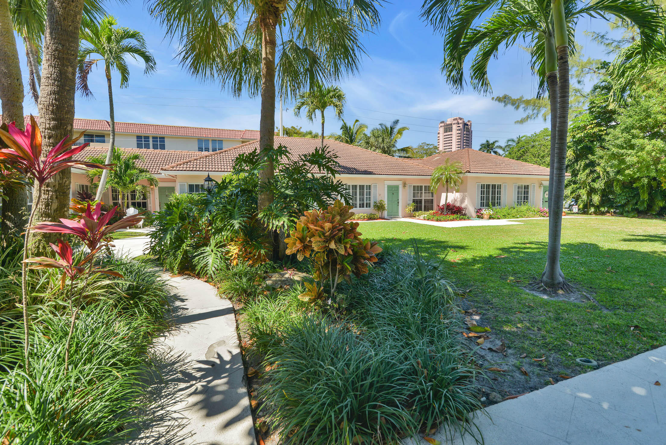 770 East Camino, Unit 30 Boca Raton, FL 33432 - Photo 42 of 43 Exterior