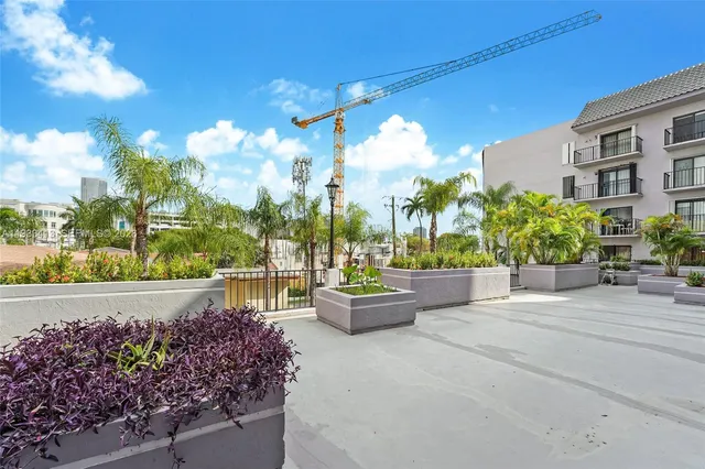 $2,200 | 777 Southwest 9th Avenue, Unit 203, Miami, FL 33130