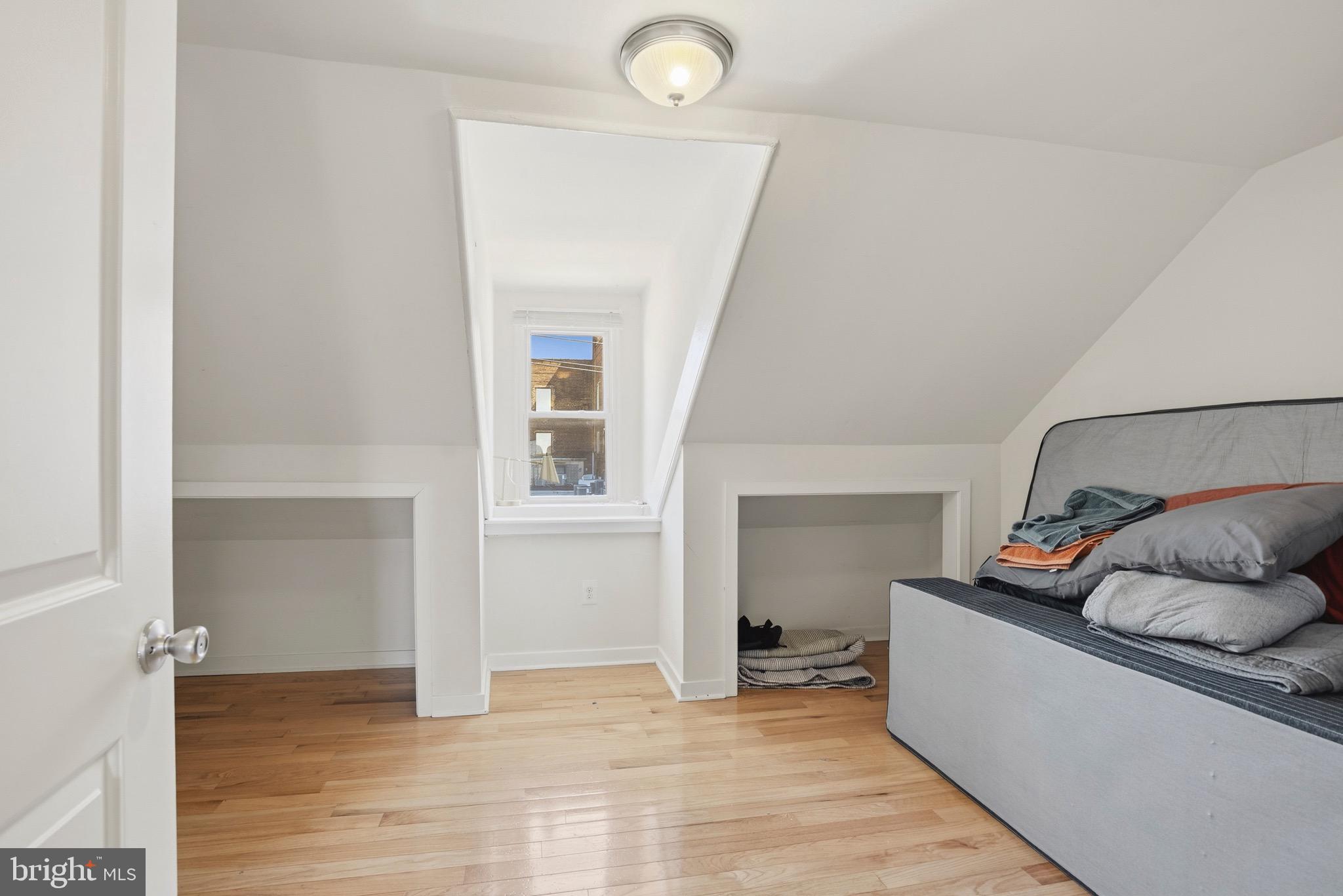 520 South 4th Street, Unit C Philadelphia, PA 19147 - Photo 15 of 18 a view of livingroom with furniture and window