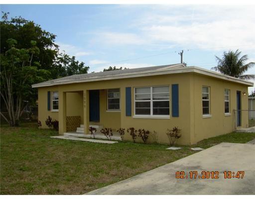 3090 Dolan Road Palm Springs, FL 33406 - Photo 1 of 23 Primary Photo