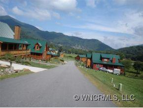 507 Panoramic Loop Maggie Valley, NC 28751 - Photo 13 of 14 Gallery Image 13