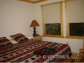 507 Panoramic Loop Maggie Valley, NC 28751 - Photo 4 of 14 Gallery Image 4