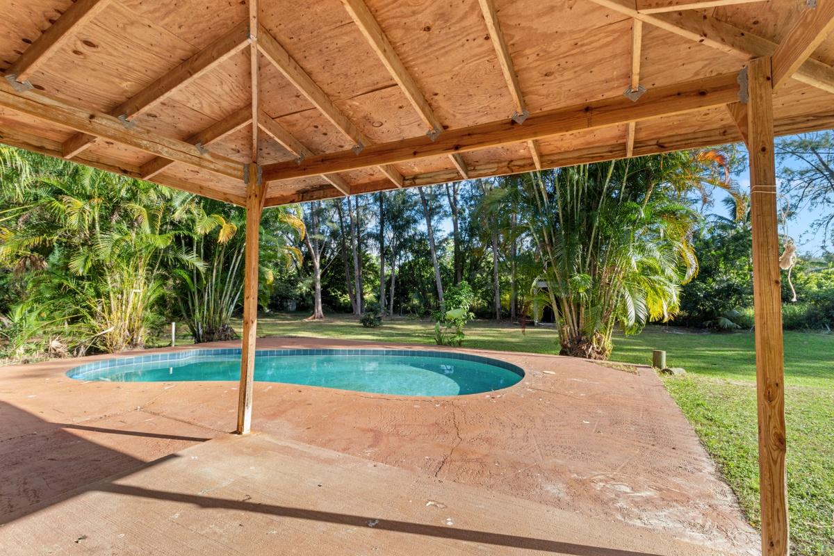 12310 55th Road North Royal Palm Beach, FL 33411 - Photo 18 of 28 Undercover Patio