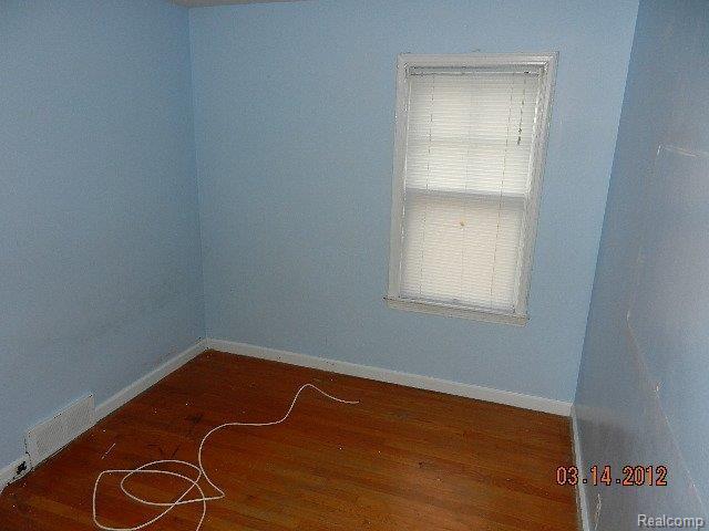 16815 Edinborough Road Detroit, MI 48219 - Photo 15 of 24 DSCN2184.JPG