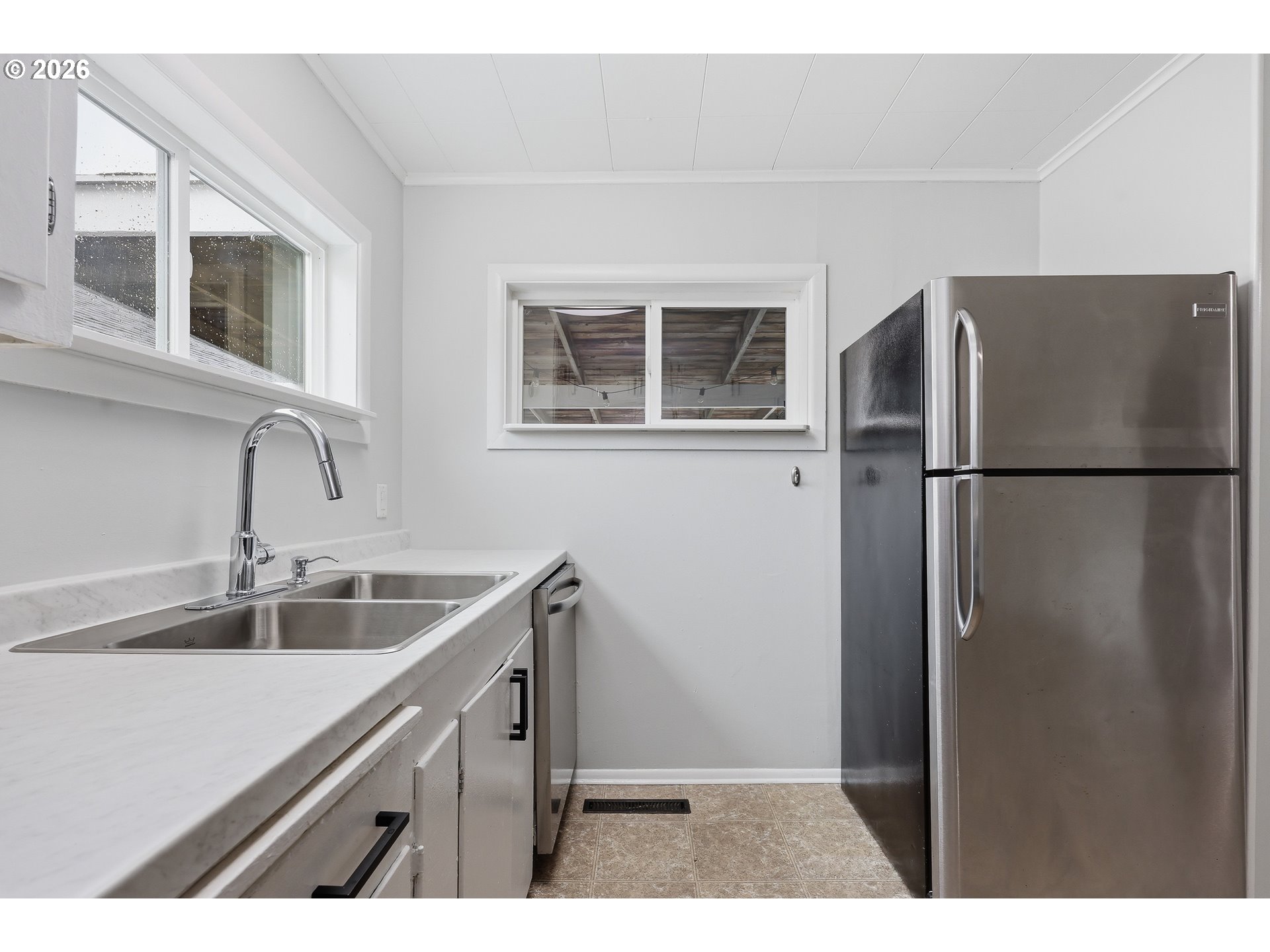 950 Williams Street Eugene, OR 97402 - Photo 10 of 34