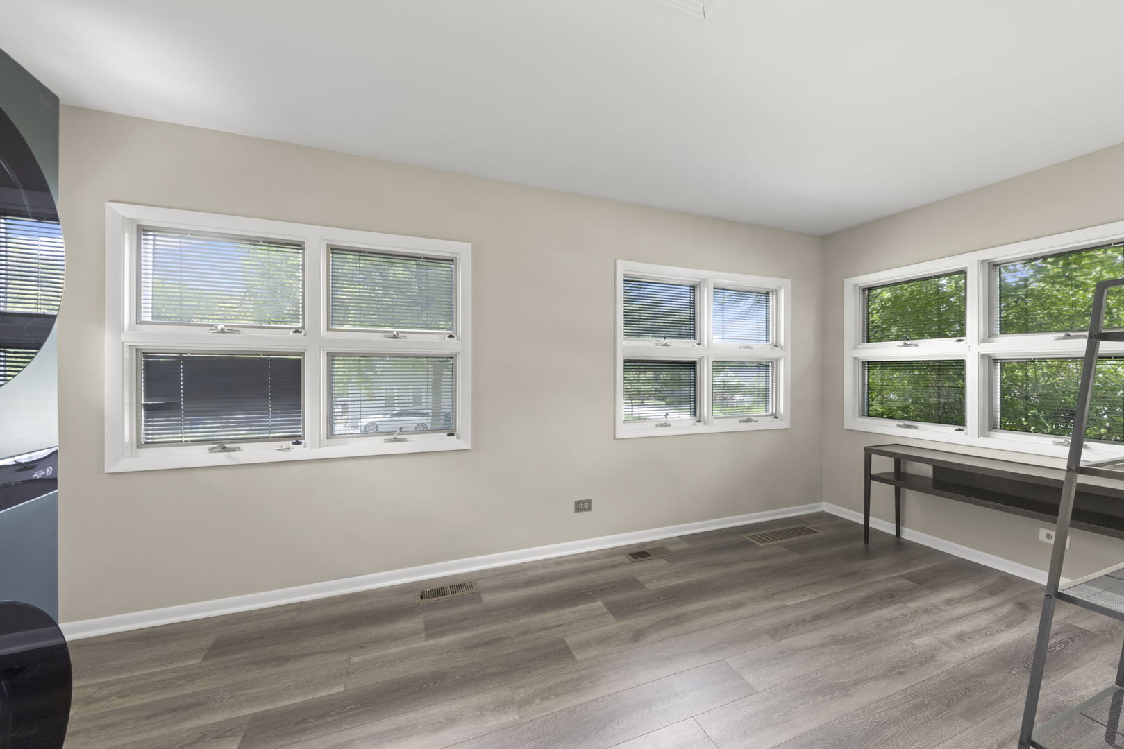 403 West Harding Road Lombard, IL 60148 - Photo 11 of 33