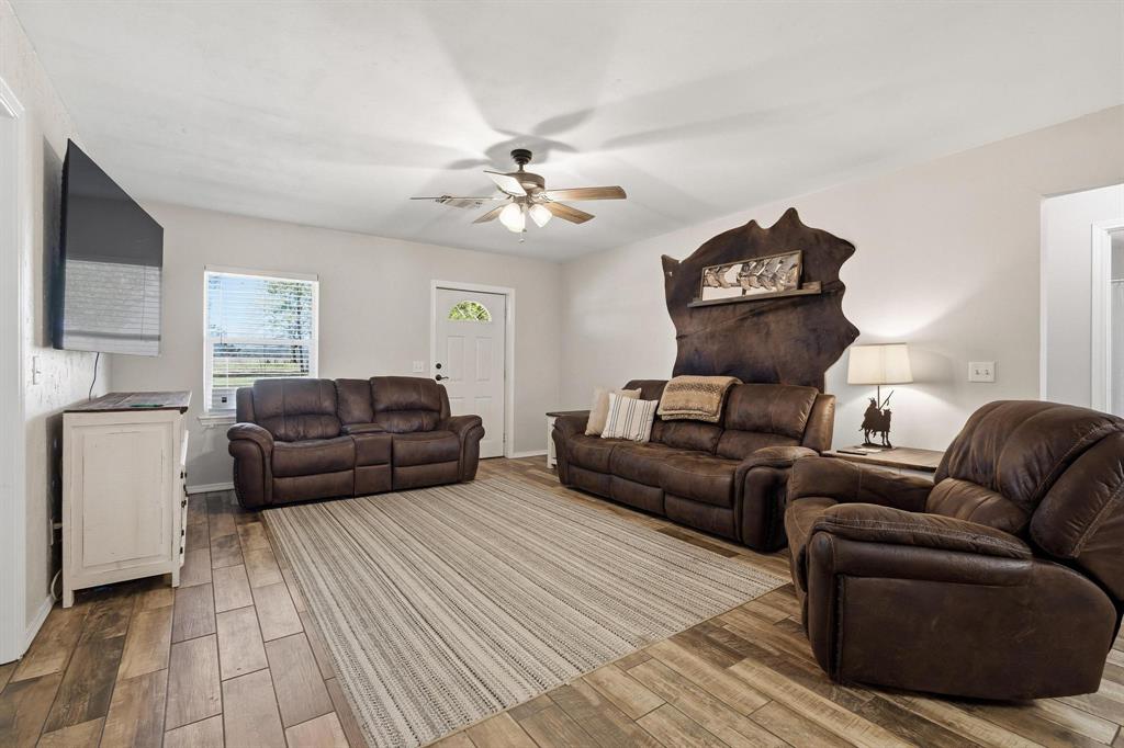 521 County Road Blossom, TX 75416 - Photo 5 of 40
