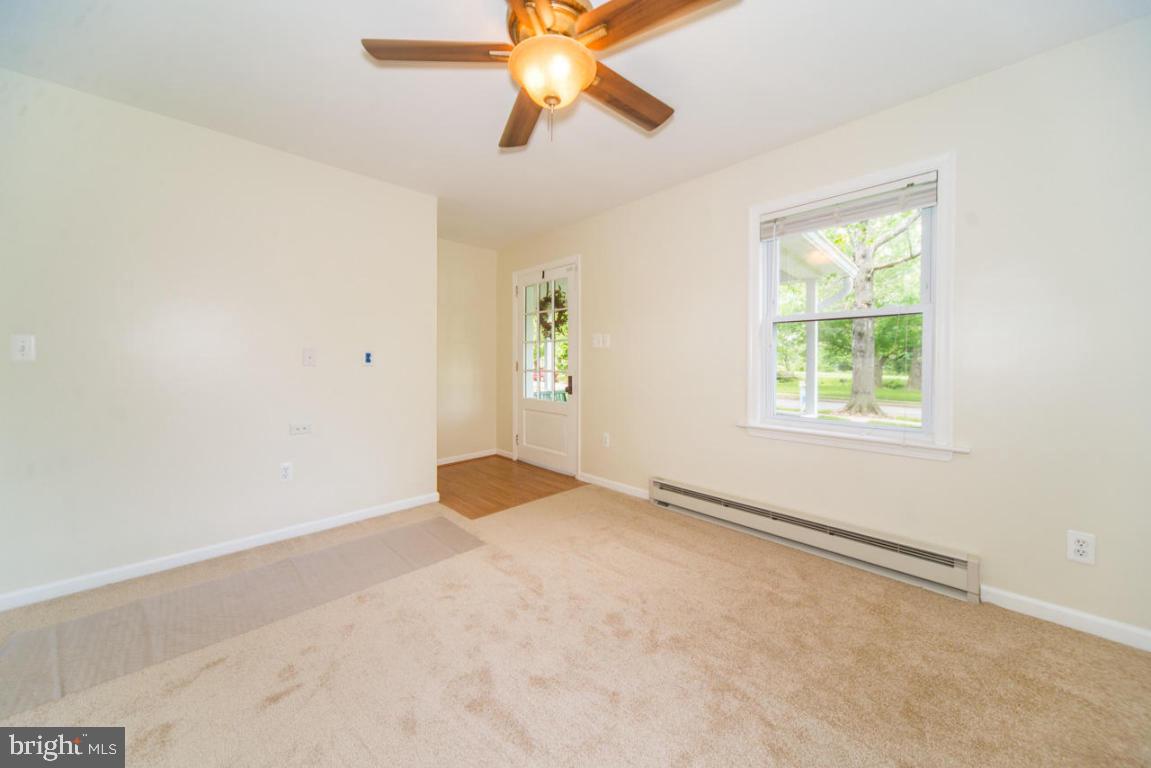334 East New Street Lititz, PA 17543 - Photo 4 of 17