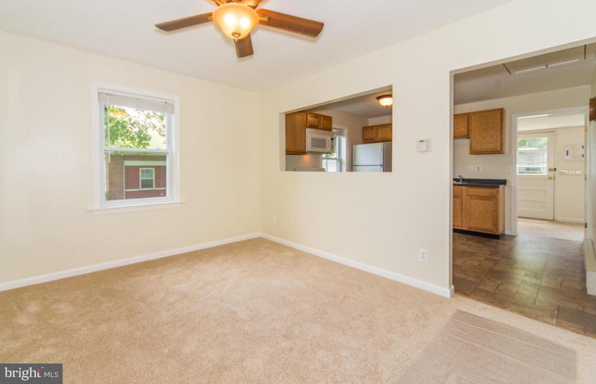 334 East New Street Lititz, PA 17543 - Photo 5 of 17