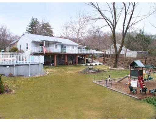 136 Old Mendon Road Cumberland, RI 02864 - Photo 8 of 8