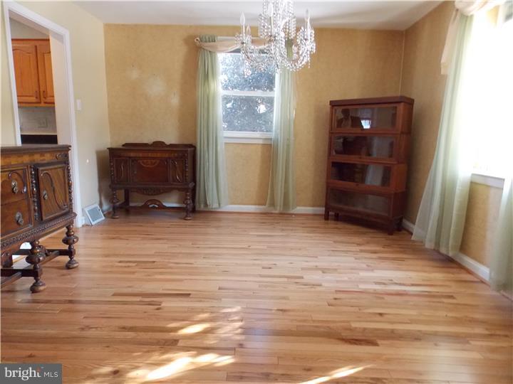 919 Providence Road Springfield, PA 19064 - Photo 5 of 25 Dining Room