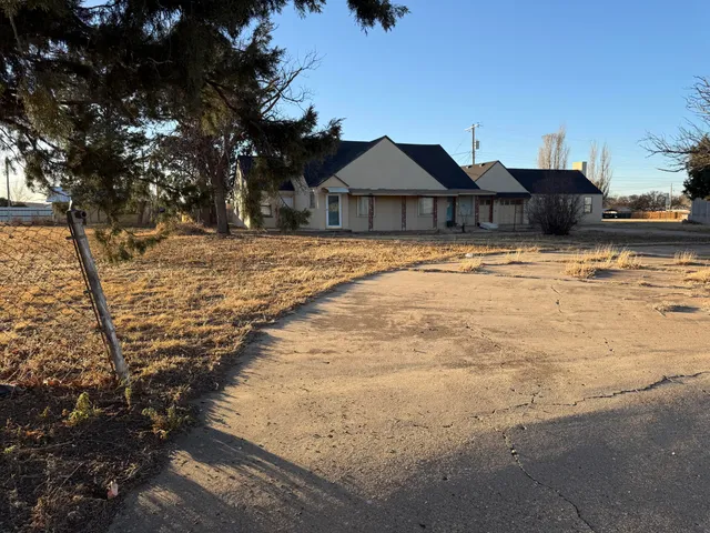 $165,000 | 809 Avenue East, Abernathy, TX 79311