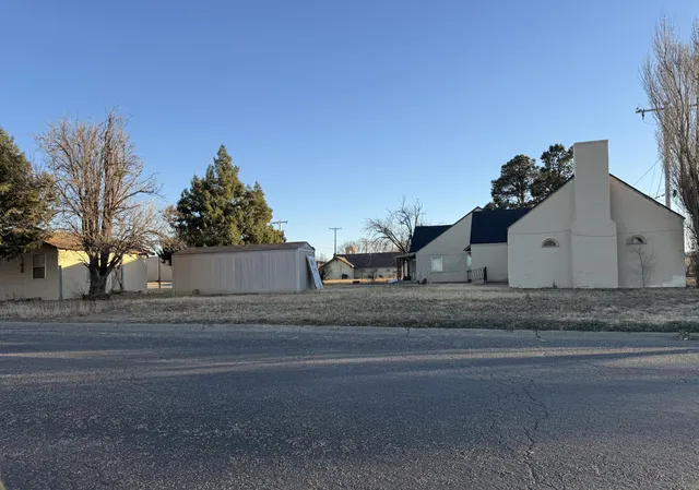 $165,000 | 809 Avenue East, Abernathy, TX 79311