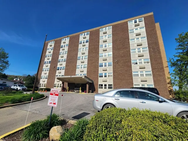 $350 | 410 Short Street, Ellwood City, PA 16117